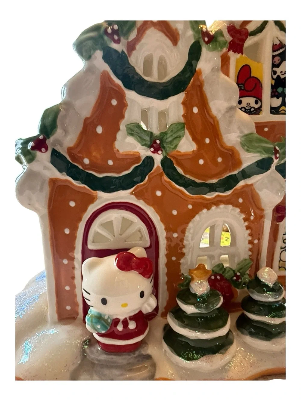 NWT Hello Kitty Gingerbread Candle House